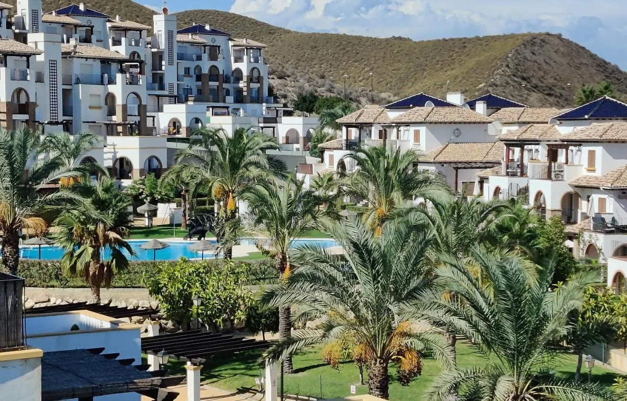 Casa Bavera 0*, Vera